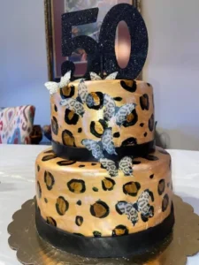 Cheetah-Fondant-Cake